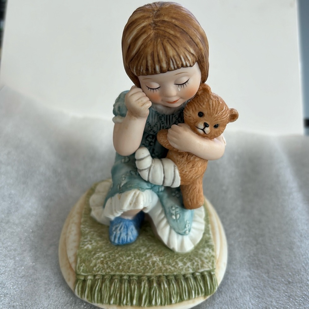 Lenox Collections “The Days Of The Week - Wednesdays Child is Full of Woe”.